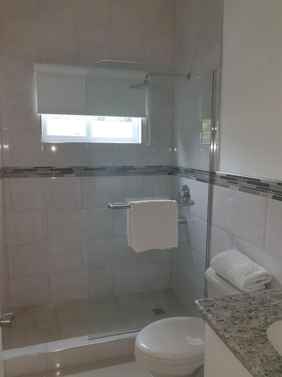 Harloe'S Place Кингстън Екстериор снимка